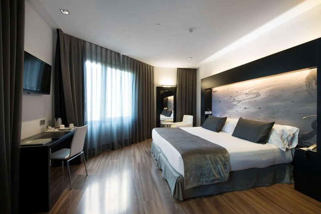 FAMILY ROOM CAPACITY 2 Room, Catalonia Catedral, Barcelona