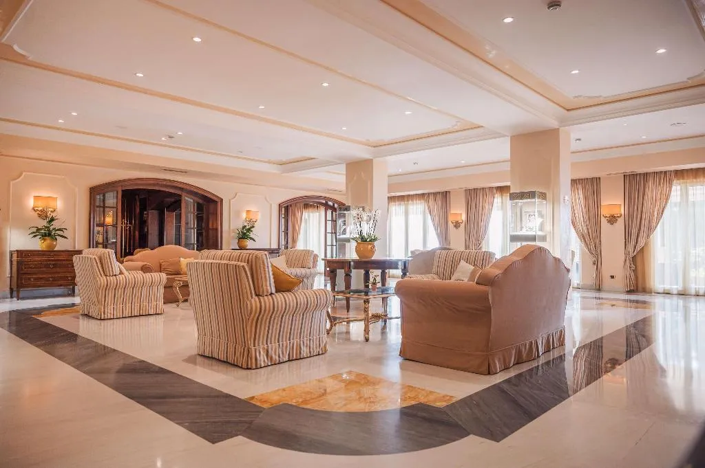 Lobby, Grand Hotel San Pietro, Taormina