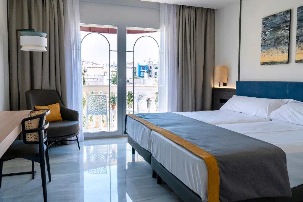 Double or Twin STANDARD Room, URH Sitges Playa, Costa Brava