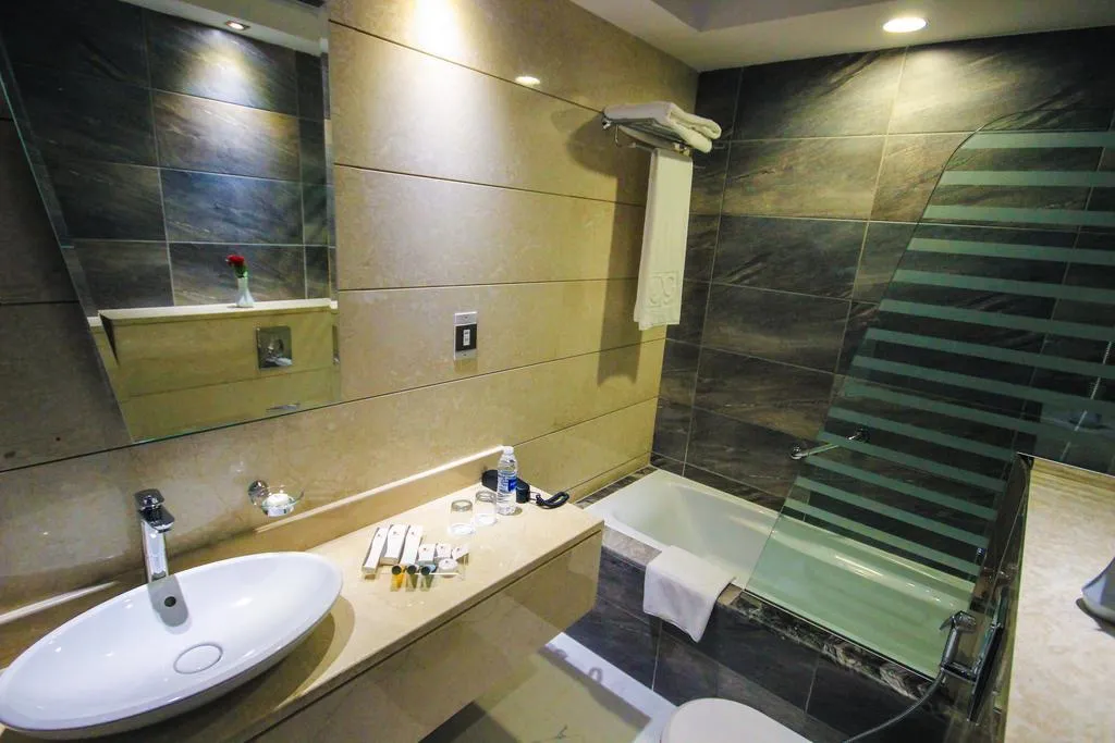 SUITE EXECUTIVE Room, Rose Park Hotel - Al Barsha, Dubai