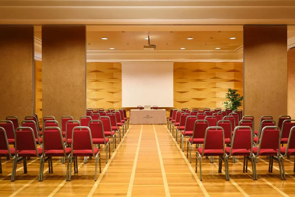 Conferences, Unahotels Varese, Milan