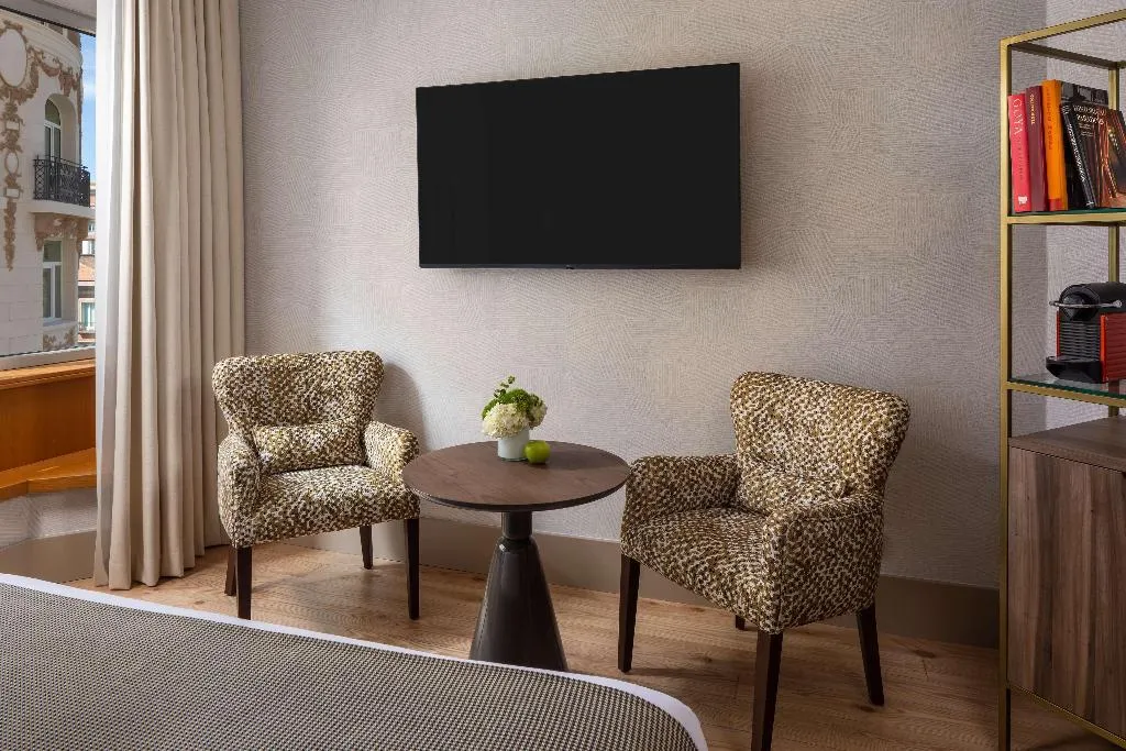 DOUBLE SUPERIOR WITH VIEWS Room, NH Collection Madrid Paseo del Prado, Madrid