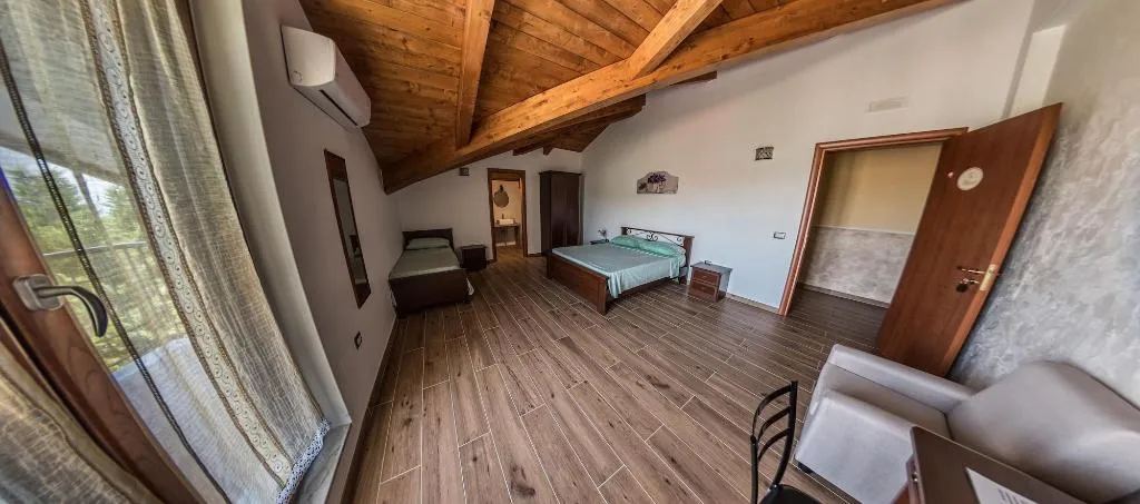 Room, La Mortella, Naples