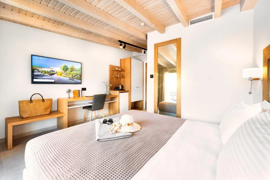 DOUBLE SUPERIOR Room, Chrousso Village, Halkidiki