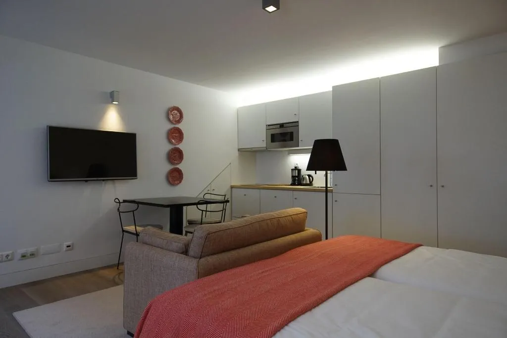Room, Alma Moura Residences, Lisbon