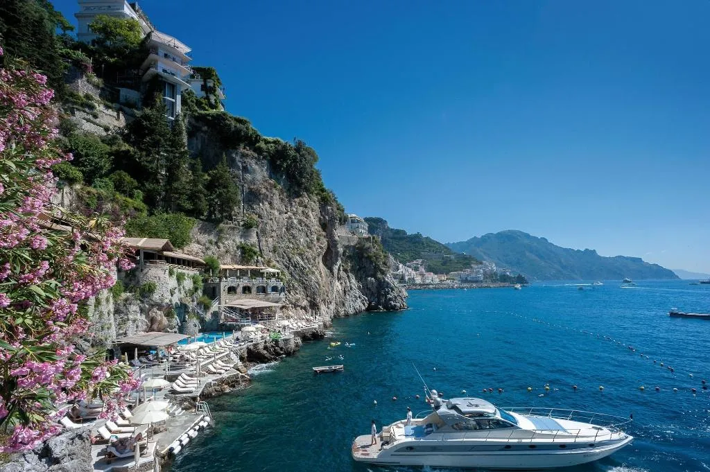 General view, Hotel Santa Caterina, Naples