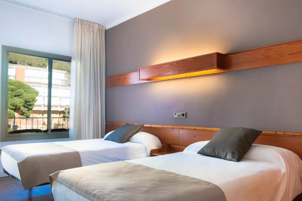 DOUBLE STANDARD Room, Checkin Flamingo, Costa Brava
