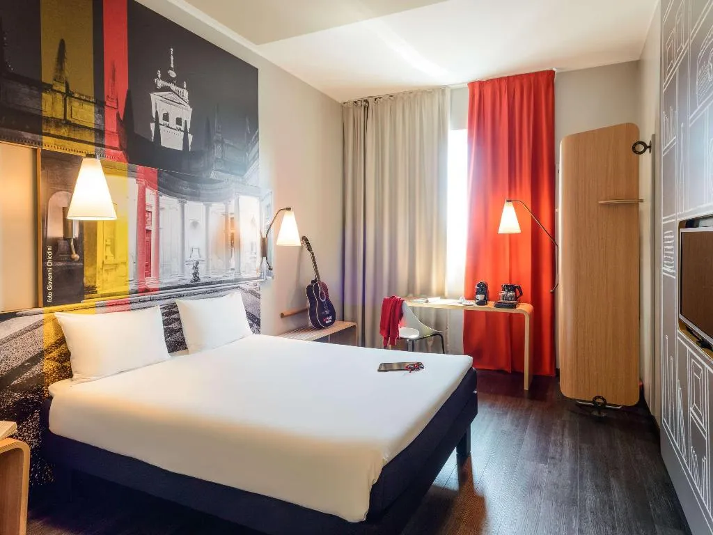 DOUBLE PREMIUM Room, ibis Milano Fiera, Milan