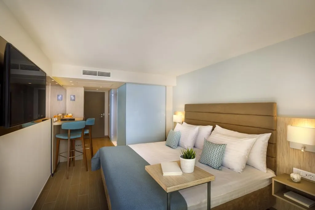 DOUBLE SEA VIEW WITH BALCONY Room, Girandella Resort, Valamar Collection - Adults, Istria