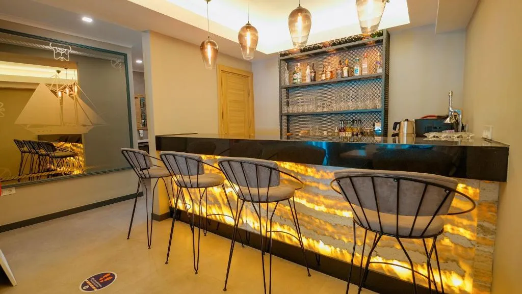 Lobby, Alesta Midtown, Dalaman