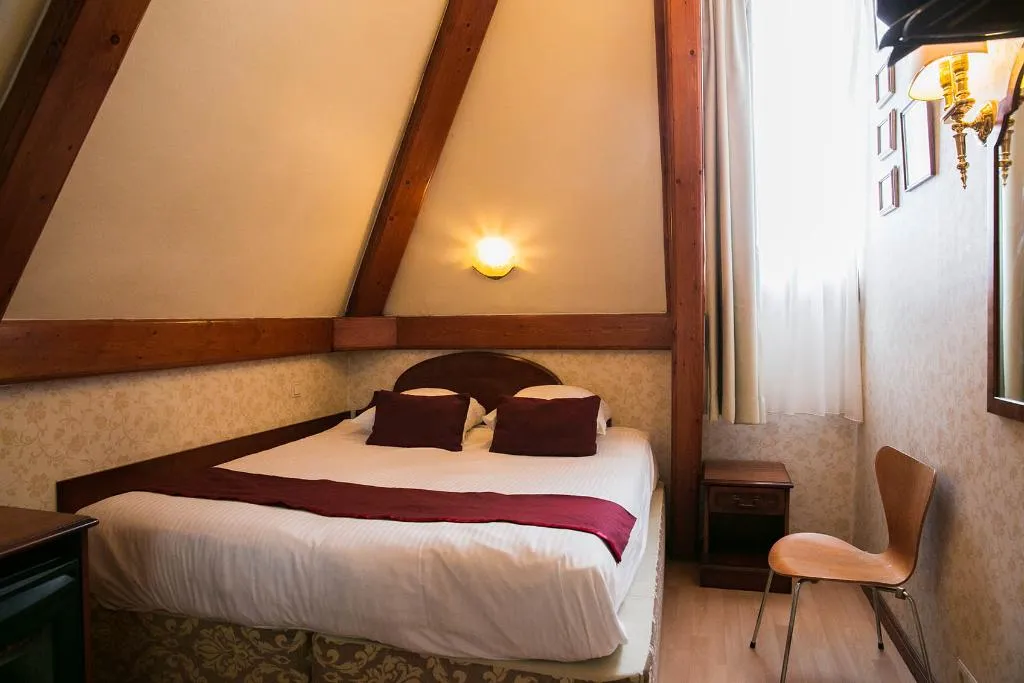 DOUBLE WITH SHARED BATHROOM Room, Atlanta, Amsterdam