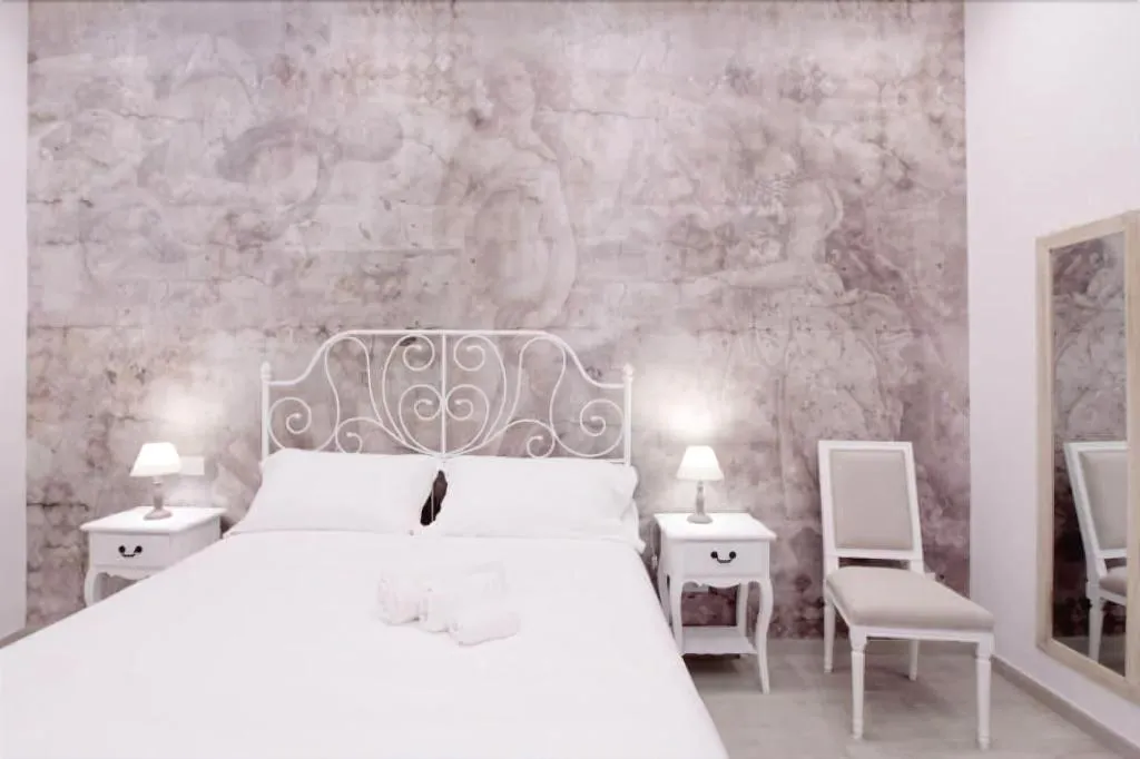 Room, Portamaggiore Room, Naples