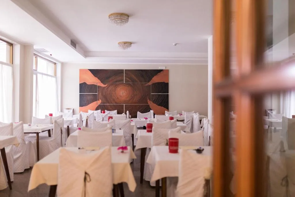 Sports and Entertainment, Hotel Cavallino Bianco, Venice