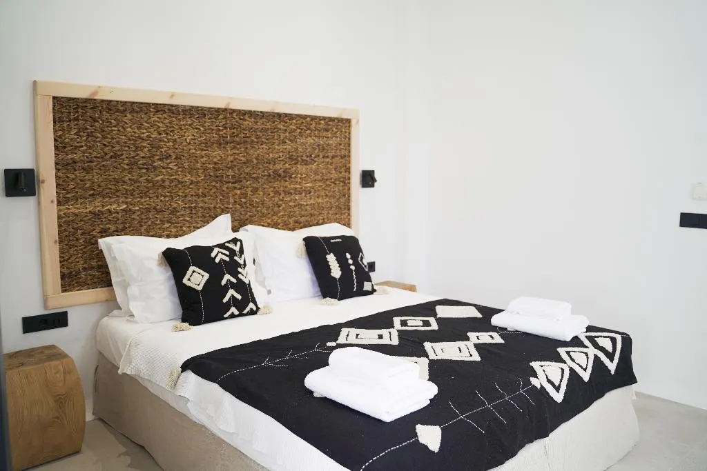 Double or Twin DELUXE Room, King'S Suites, Santorini