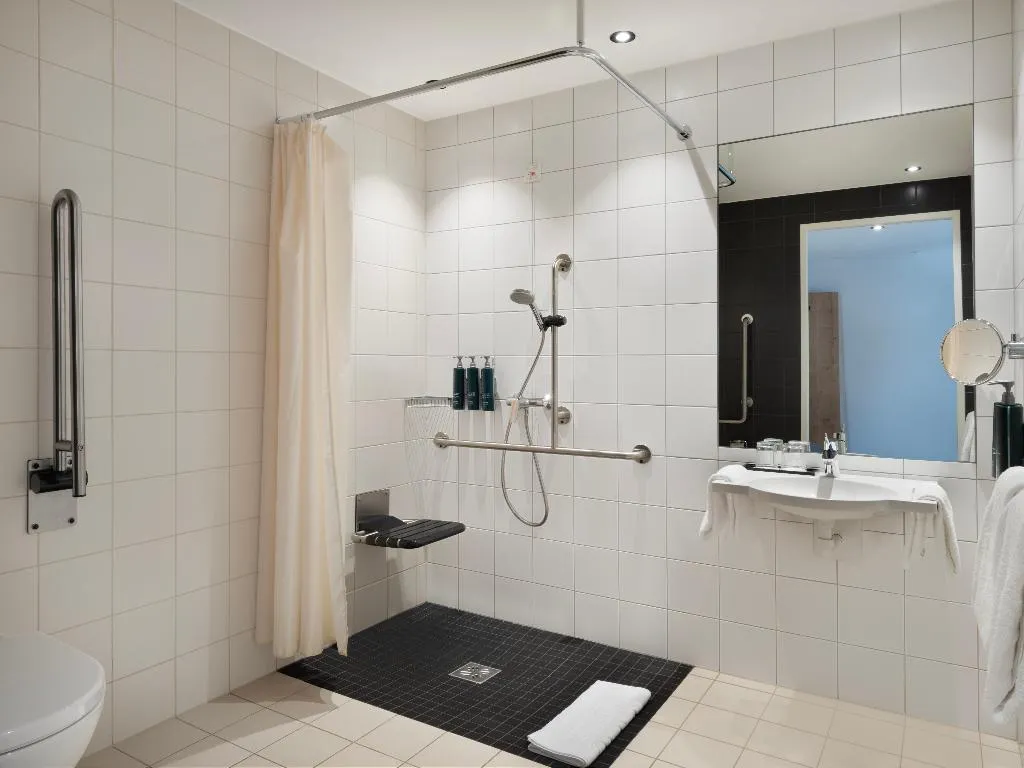 DOUBLE Accessible Room, Hilton Garden Inn Innsbruck, Innsbruck