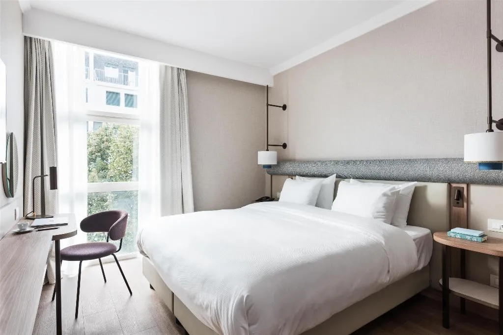 DOUBLE Accessible KING SIZE BED Room, Ambasciatori Hotel Venice Mestre, Tapestry Collec, Venice