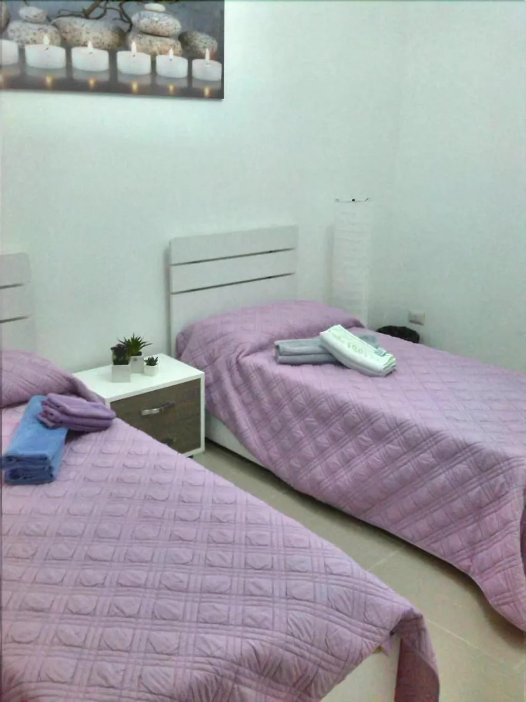 Room, Bed And Breakfast Ocurniciell, Naples