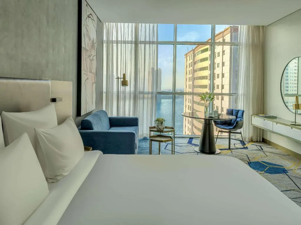 Room SUPERIOR CITY VIEW Room, Pullman Sharjah, Dubai