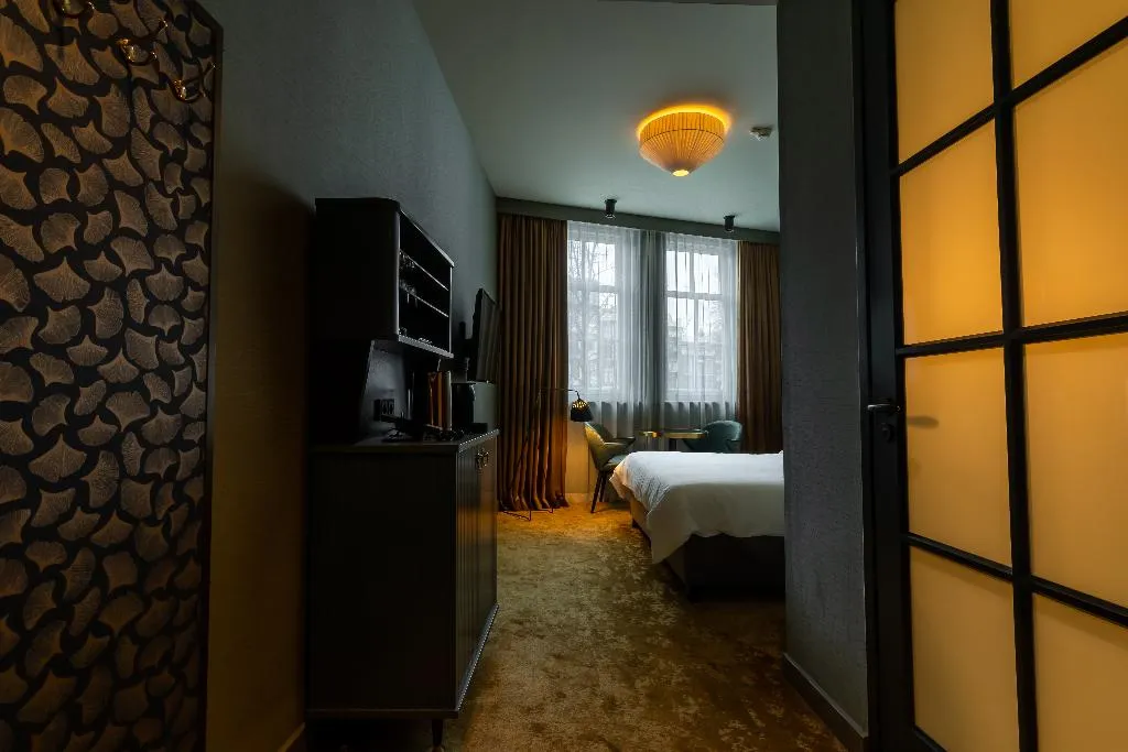 DOUBLE EXECUTIVE CANAL VIEW Room, Hotel MAI Amsterdam, Amsterdam