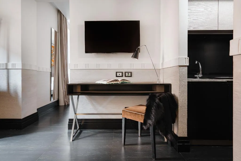 FAMILY ROOM EXECUTIVE Room, Unica Suites Roma, Rome