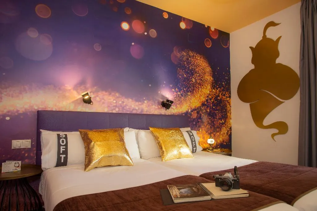 Room, Casual Del Cine Valencia, Valencia