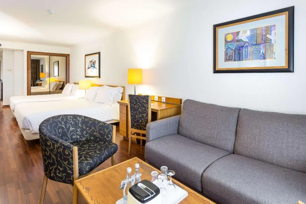 Room, Radisson Blu Hotel, Lisbon, Lisbon