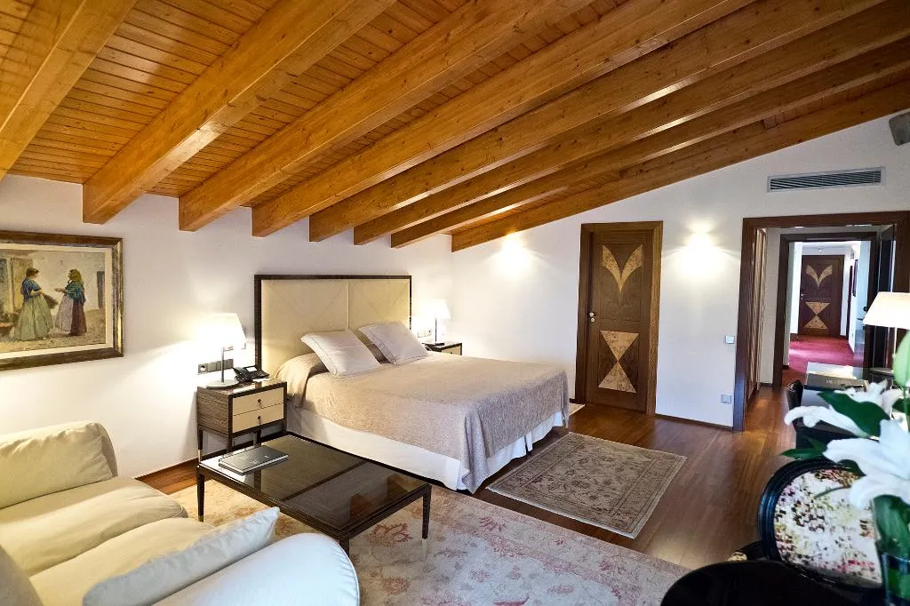 JUNIOR SUITE STANDARD Room, Mirador De Dalt Vila, Ibiza