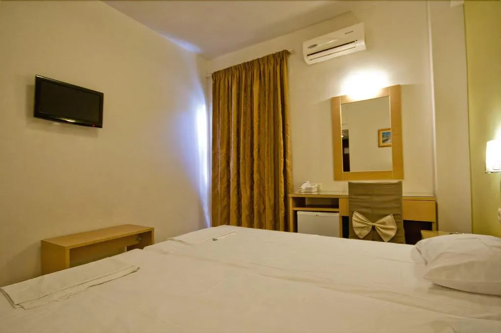 Room, Kronos Hotel, Crete