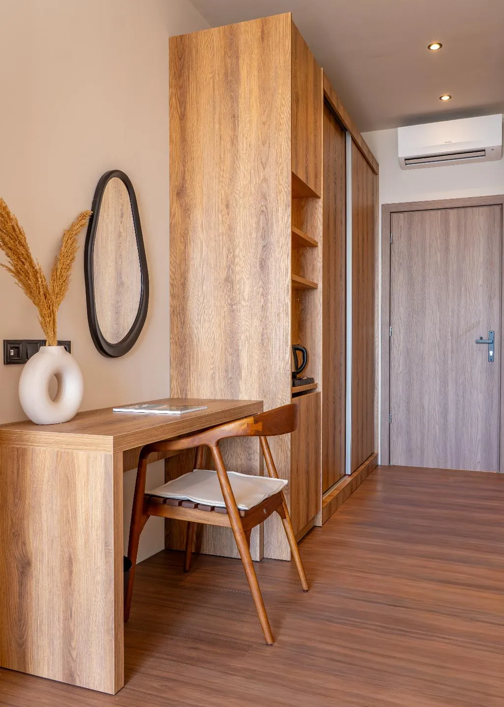 Double or Twin DELUXE WITH JACUZZI Room, Irida Aegean View, Skiathos
