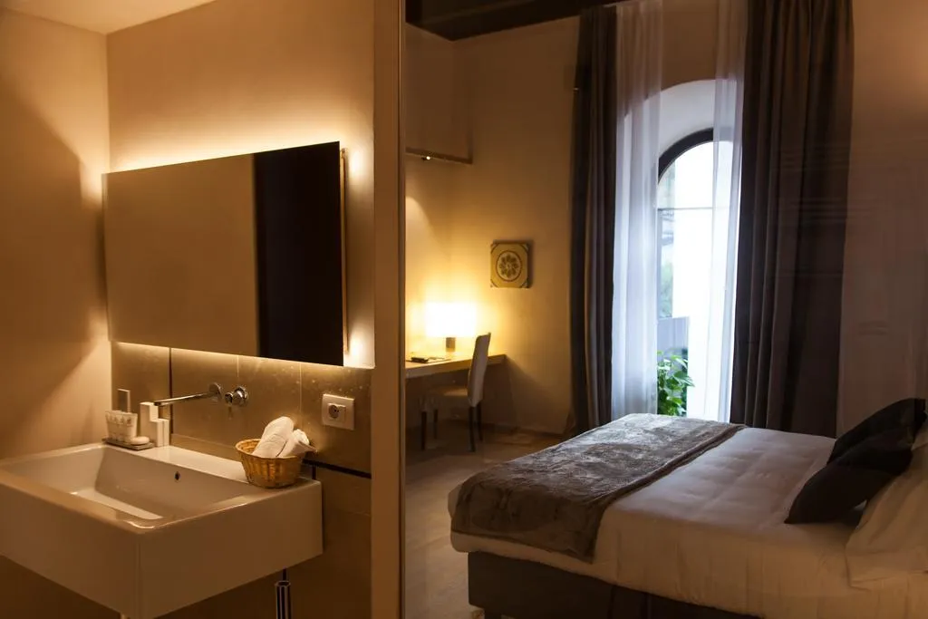 JUNIOR SUITE WITH BALCONY Room, Alba Palace Hotel, Catania
