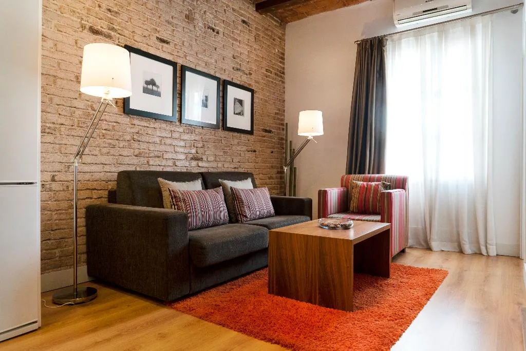 APARTMENT CAPACITY 2 TWO BEDROOMS Room, Dailyflats Gracia, Barcelona