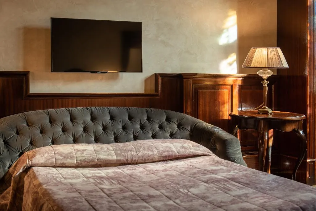 FAMILY ROOM DELUXE Room, Grand Hotel Baglioni, Florence