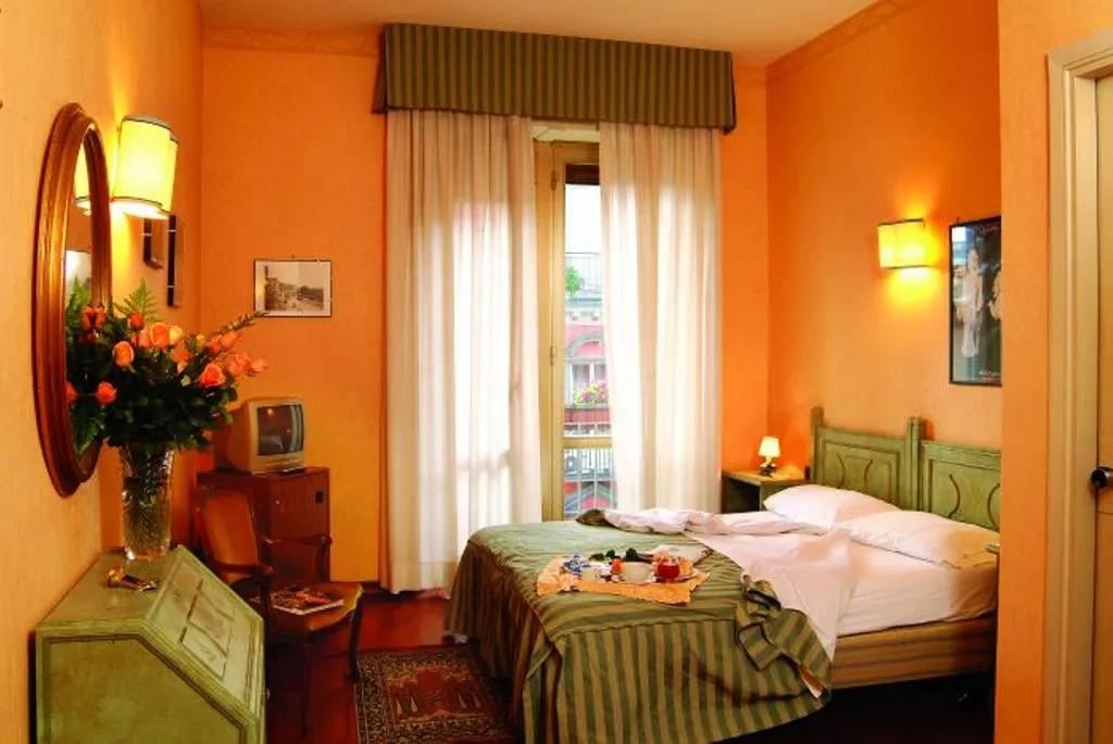 Double or Twin STANDARD Room, Borbone Di Napoli, Naples