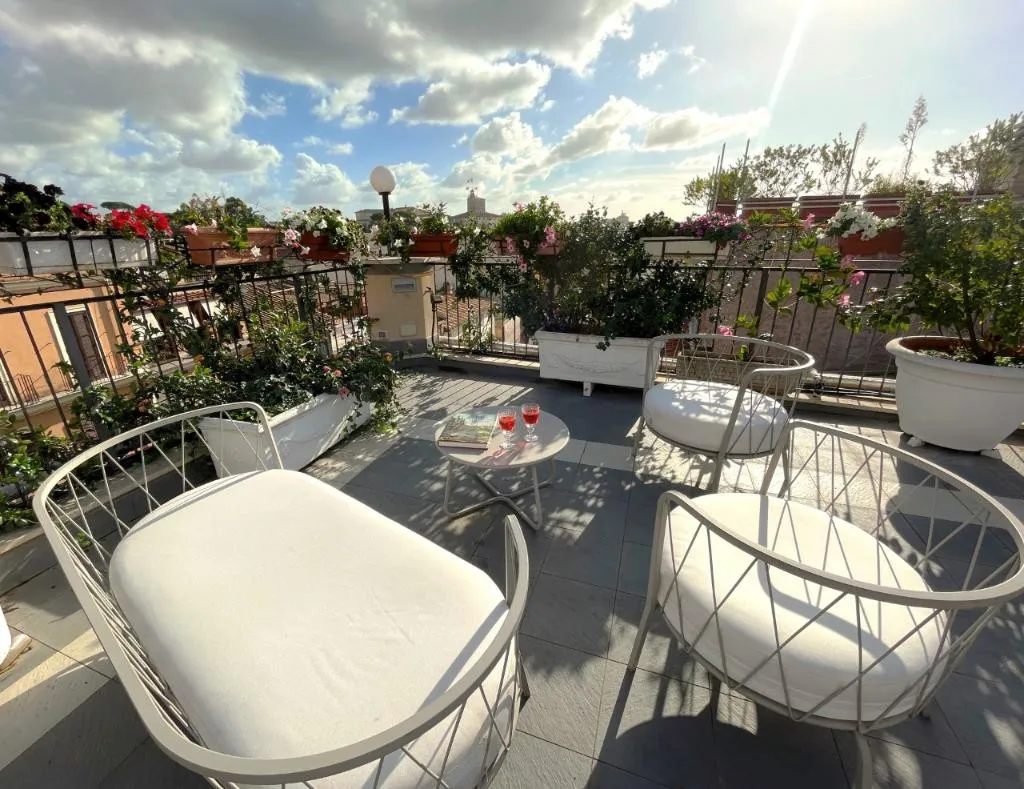 General view, Hotel Cecil, Rome
