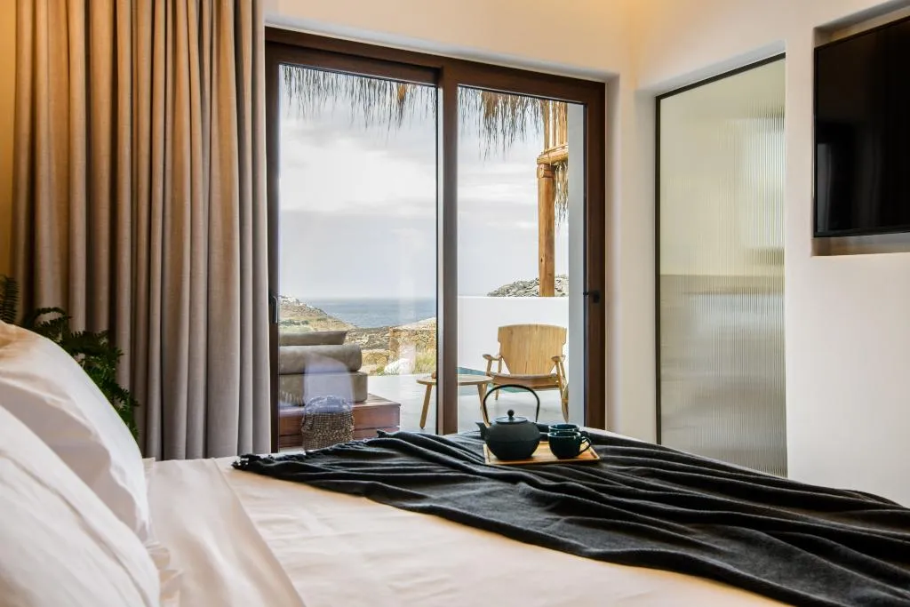 SUITE LUXURY SEA VIEW Room, Charisma Hotel And Wellness Suites, Mykonos