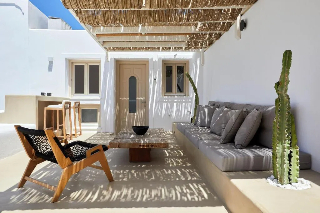 Room, You And Me Suites, Santorini