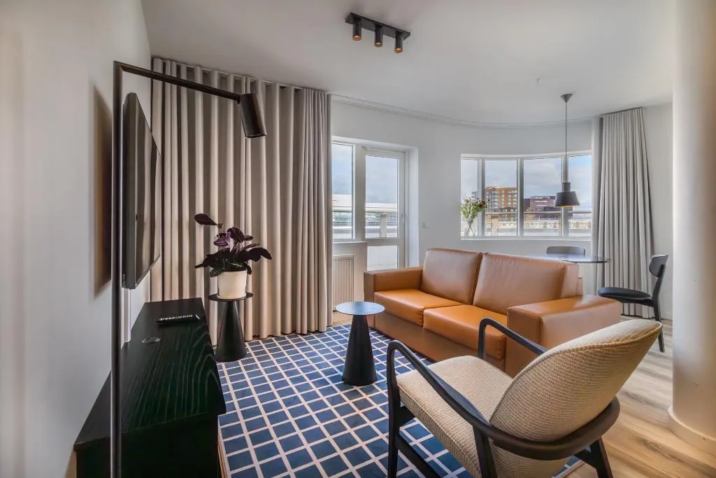 APARTMENT TWO BEDROOMS WITH VIEWS Room, Hlemmur Suites, Reykjavik