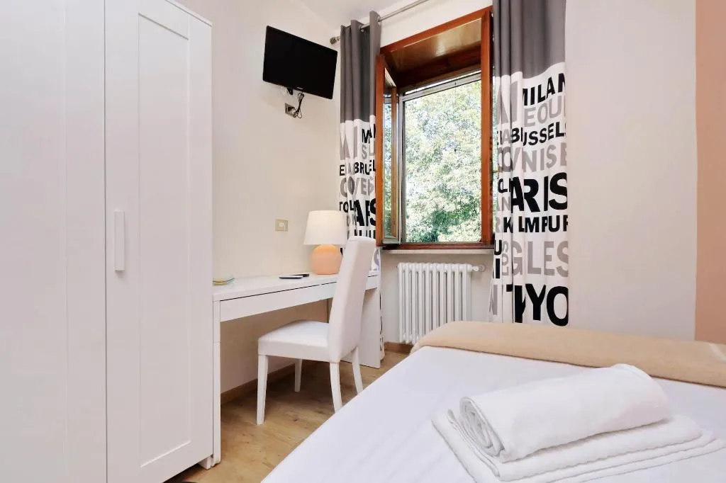 Room, Antico Platano, Rome