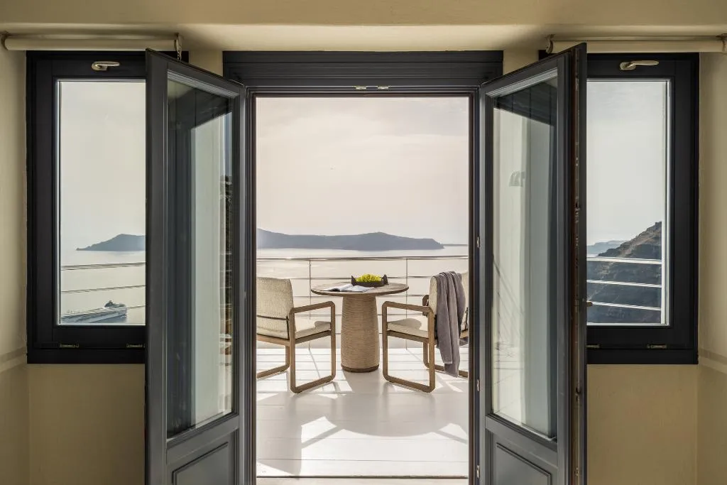 SUITE HONEYMOON Room, Homeric Poems, Santorini