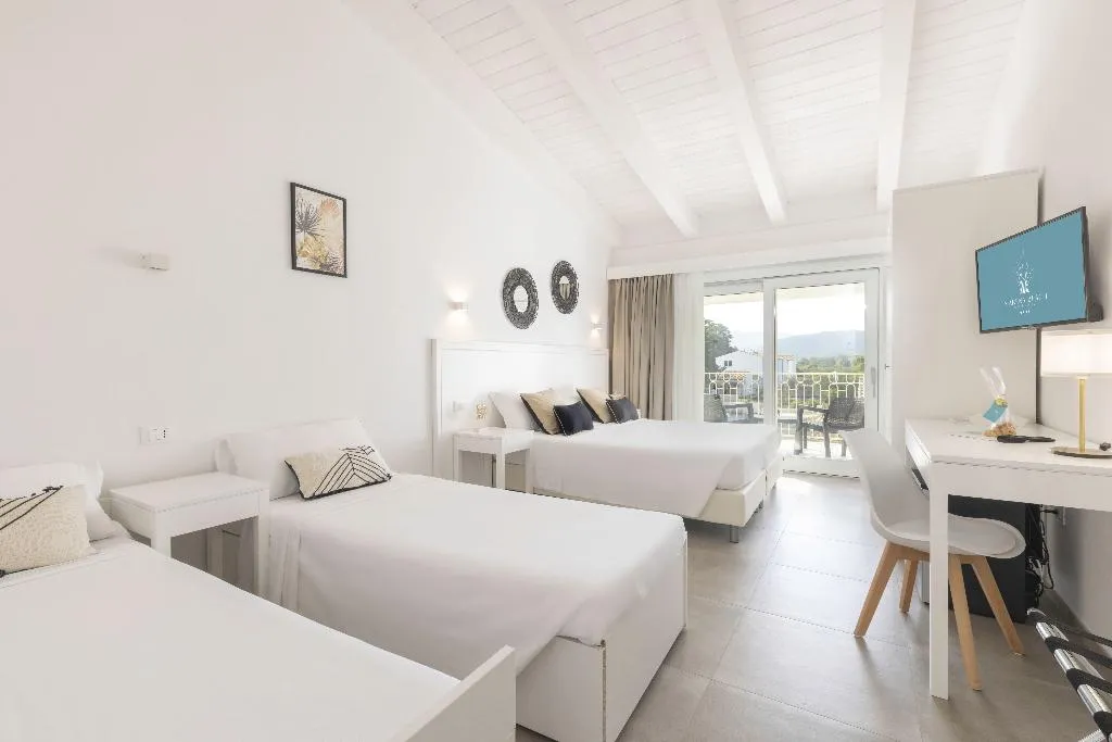 QUADRUPLE STANDARD Room, Hotel S'arena Beach, Olbia