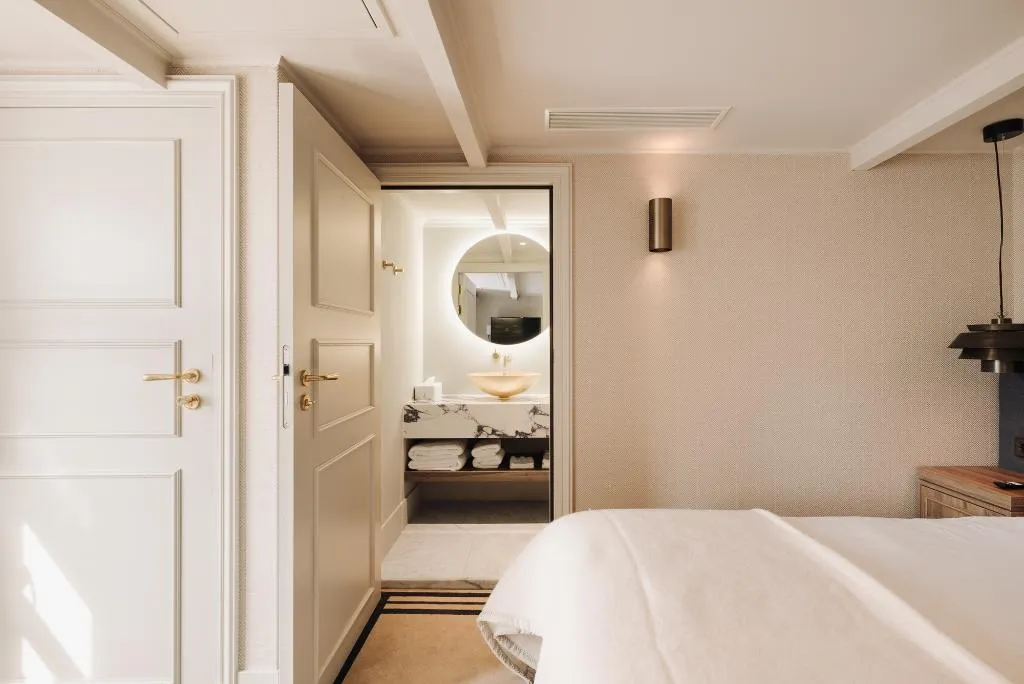 DOUBLE STANDARD Room, 717 Hotel, Amsterdam