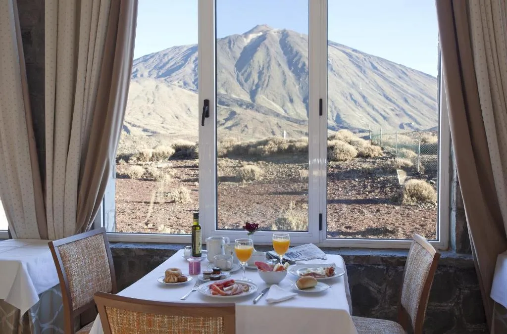 DOUBLE SUPERIOR Room, Parador de Cañadas del Teide, Tenerife