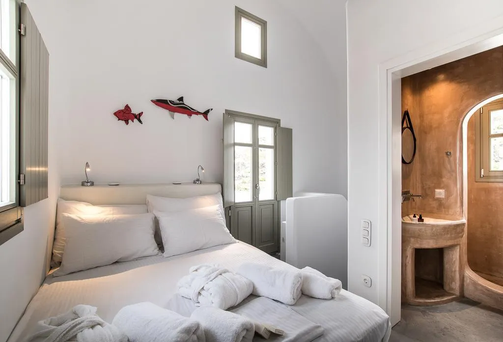VILLA WITH PRIVATE POOL Room, Cape 9, Santorini
