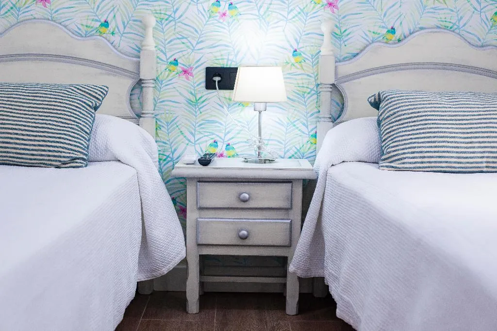 TWIN DELUXE ONE BEDROOM Room, Hostal San Francisco, Seville