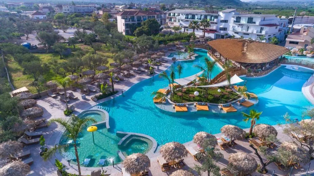 Pool, Letsos, Zante
