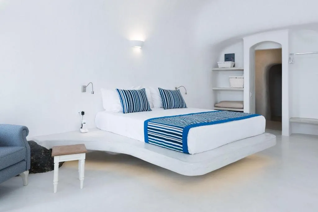 Room, Maregio Suites, Santorini
