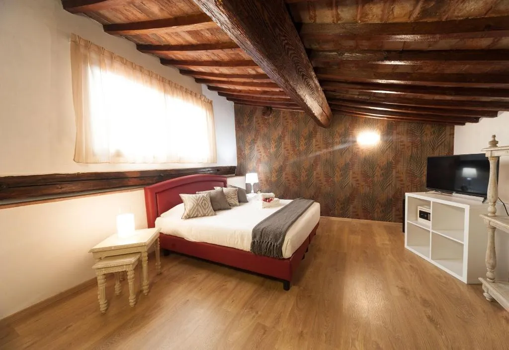 Room, La Porta Del Paradiso, Florence