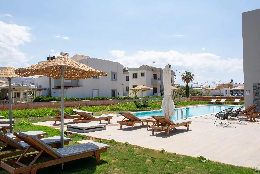 Pool, Ebenus Suites "by Checkin", Crete