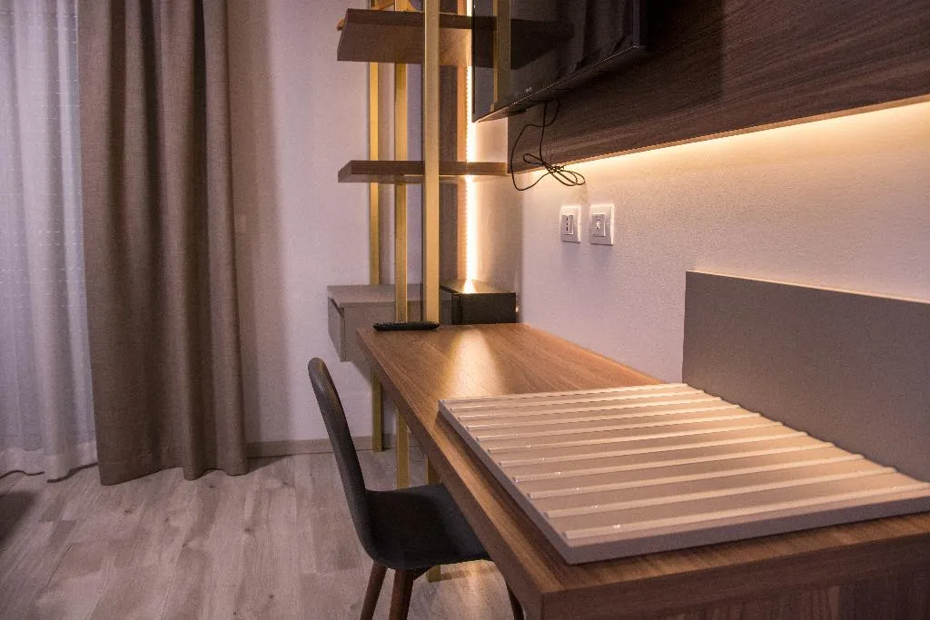 JUNIOR SUITE STANDARD Room, 8 Room Hotel, Catania