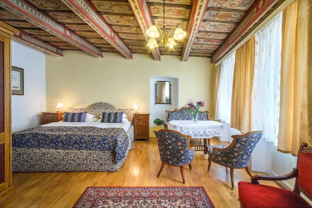 DOUBLE DELUXE Room, Red Lion, Prague